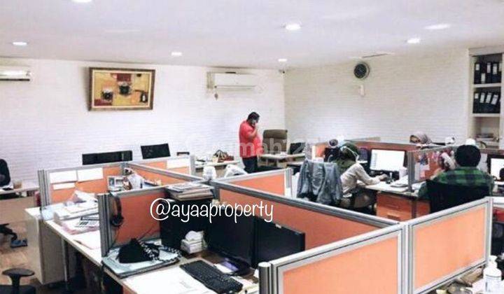 Dijual Bangunan. Lokasi Strategis di Jl. Duren Tiga Raya, 2