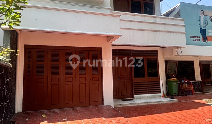 Rent Authentic House in SCBD Area