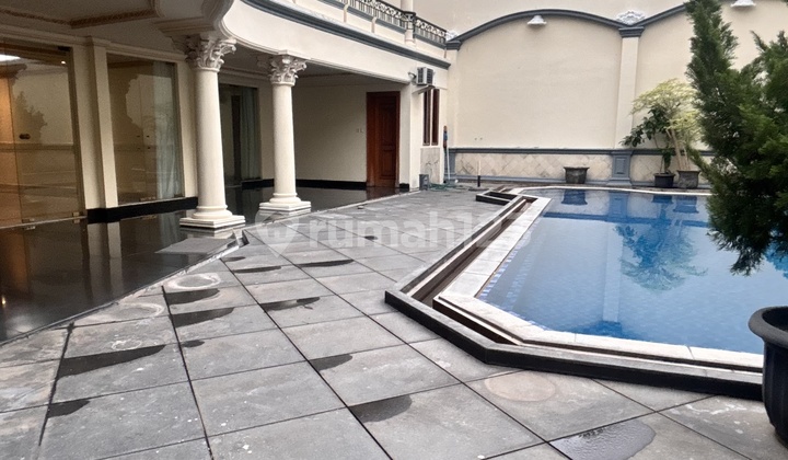 Rent Classic Pondok Indah House