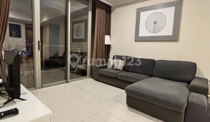 Rent 3 Bdr Private Lift Taman Anggrek Residence