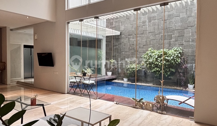 3-Storey House in Cipete Dalam Complex