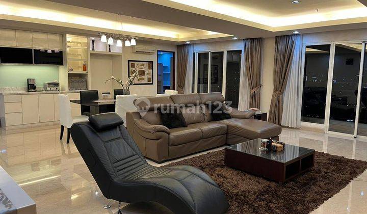 Apartemen Permata Hijau Residences 4 Kamar Tidur Furnished Bagus