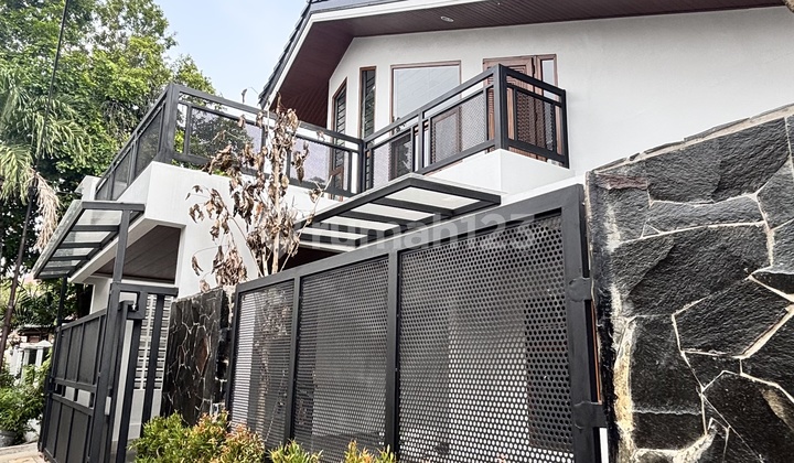Rumah Baru Renovasi di Pondok Indah Rumah Baru Renovasi di Pondok Indah