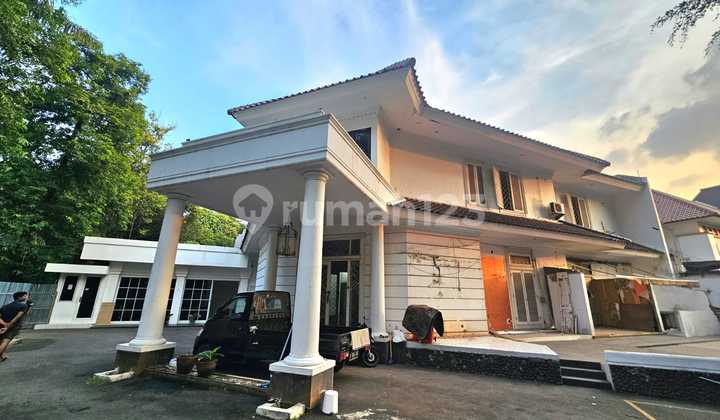 Sewa Area Premium Pinggir Jalan Senopati Jaksel Sewa Area Premium Pinggir Jalan Senopati Jaksel