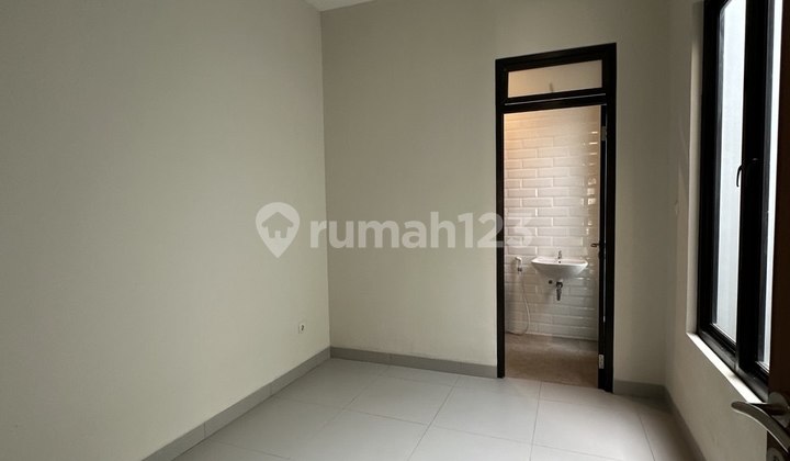 Dijual Rumah Baru 2 Lantai Lokasi Strategis Di Kencana Loka Ext BSD City 2