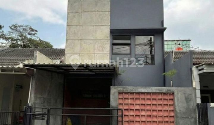 2-Story Industrial Modern House in Nusa Loka BSD