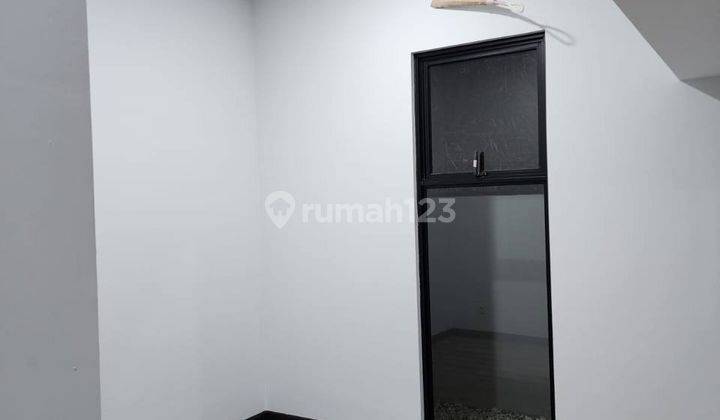 Dijual Rumah 2 Lantai Minimalis Modern Di Griya Loka Bsd 2