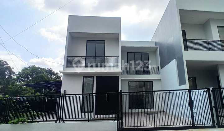 Dijual Rumah Posisi Hook Siap Huni Di Villa Melati Mas 2