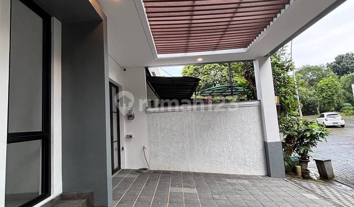 Luxury House Cluster Delatinos BSD City 'Dmb41' 2