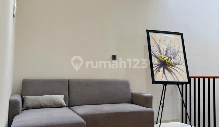 Contemporary House in Nusa Loka BSD 'Hrb193' 2