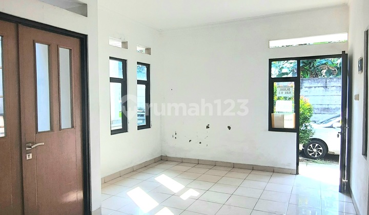 Ready-to-Occupy House in Cirendeu Near MRT Lebak Bulus 2