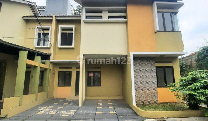 Rumah Cluster Dekat Pintu Tol Krukut Desari 1