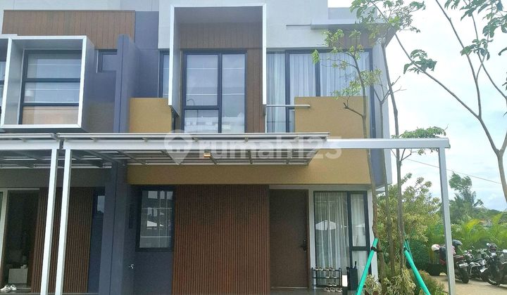 Rumah 2 Lantai di Bsd Dekat dengan Mall Eastvara