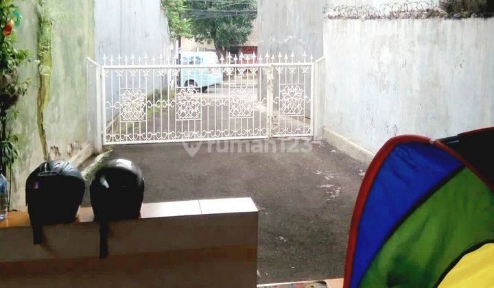 Rumah di Jalan Ciputat Raya Hadap Timur 2