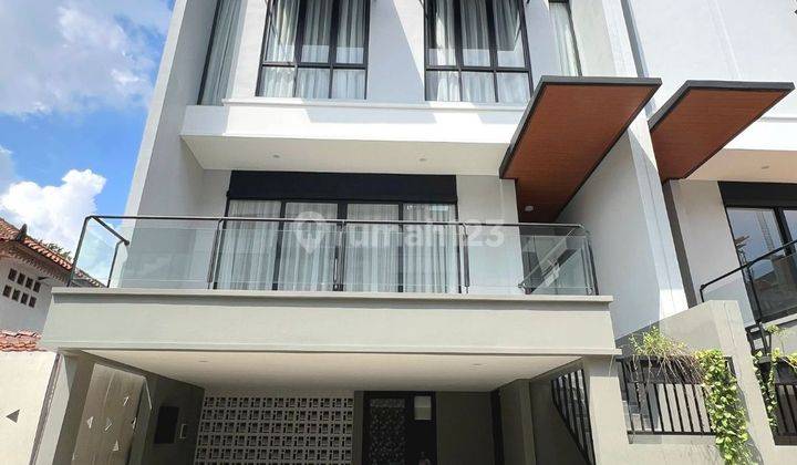 Rumah Cantik Modern di Kemang Jakarta Selatan 1