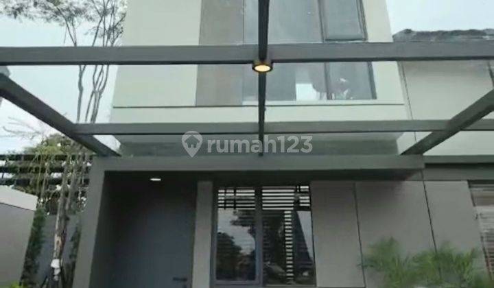 Rumah Modern Minimalis dekat Serpong 1