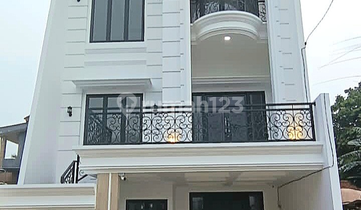 Rumah Mewah Dalam Cluster Di Jagakarsa Jakarta Selatan