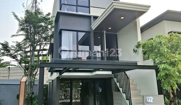 Rumah 3 Kamar Tidur Modern 3 Lantai Cantik Dekat Bsd