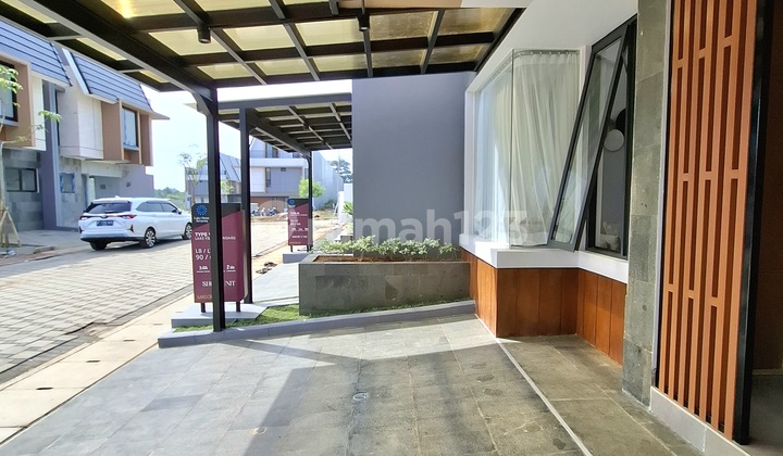 Rumah View Danau Indah Dekat Pintu Tol Bsd 2