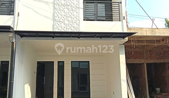 Rumah Siap Huni Dalam Cluster Di Jagakarsa