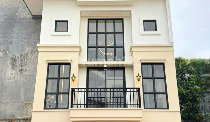 Town House Mewah Di Mampang Dekat Gatsu Dan Kuningan