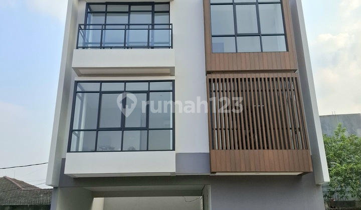 Rumah Cluster Modern Di Kemang Jakarta Selatan