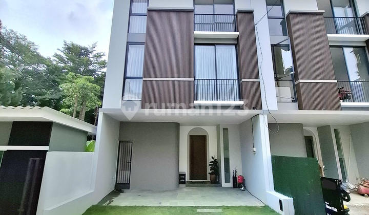 Private Living At Lebak Bulus Jakarta Selatan