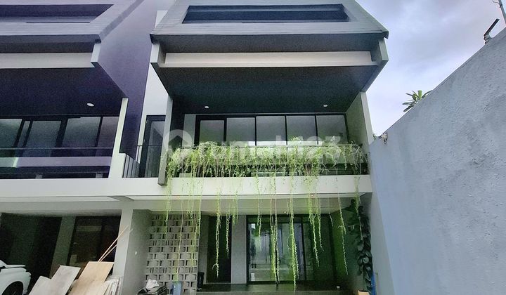 Rumah Siap Huni Kondisi Baru Di Kemang Jaksel 2
