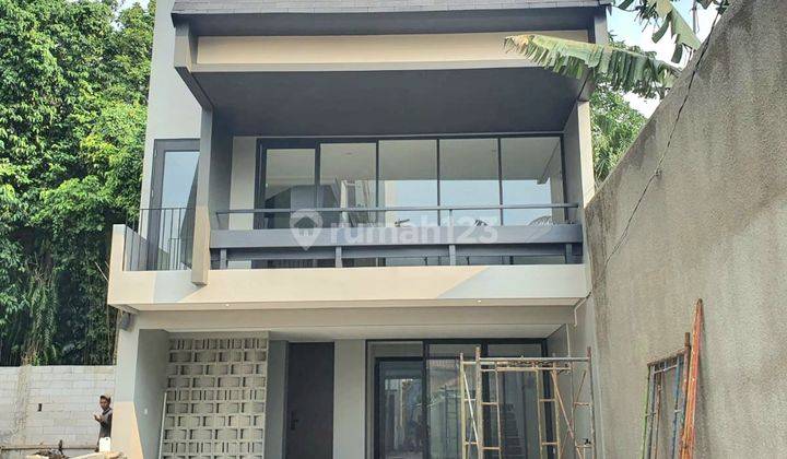 Rumah Modern Strategis Di Kemang Jakarta Selatan 1