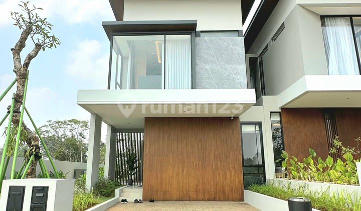 Rumah Asri Dekat Danau Alami Di Selatan Jakarta 1