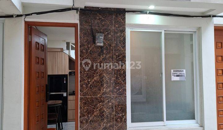 Rumah Compact Minimalis Dekat Kemang Village 1