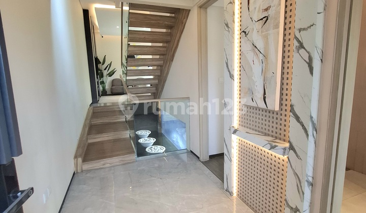 Beautiful Luxury House at an Affordable Price in South Jakarta 2