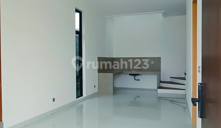 Rumah Jakarta Barat Ready Stok Siap Huni Dekat Tol 2