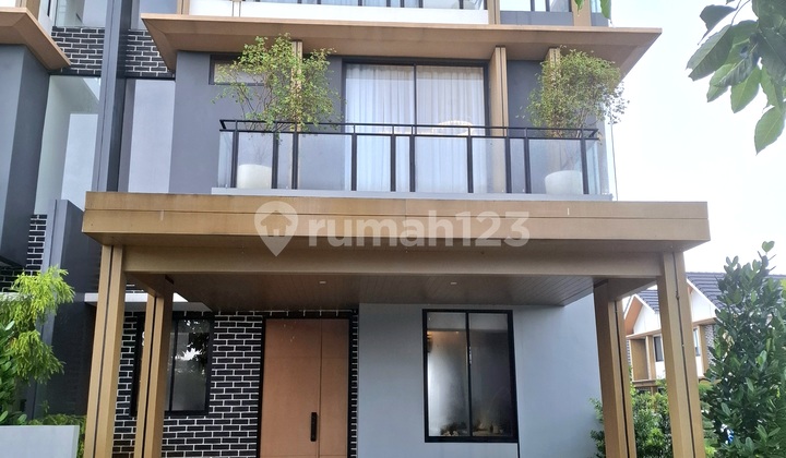 Luxury Modern Korean-Style House in West Bogor Luxury Modern Korean-Style House in West Bogor