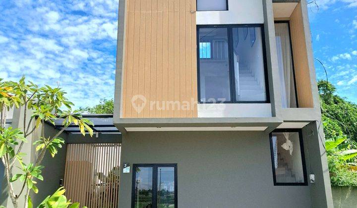 Rumah Scandinavian Pemandangan Danau Indah Di Cisauk 1