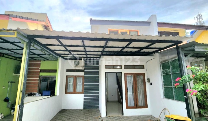 Ready-to-Occupy House in Buaran Serua, Ciputat, Tangerang Selatan