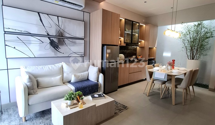 Izzi House BSD Light Down Payment Strategic Location 2