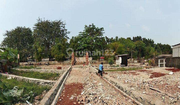 Rumah dekat stasiun LRT dan Toll jagorawi 1