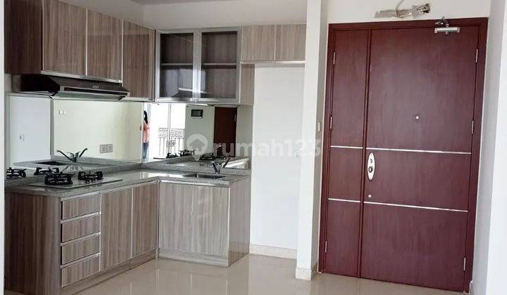 Apartemen Glodok China Town Pancoran Tipe 3+1 Furnished Jual Cepat 1