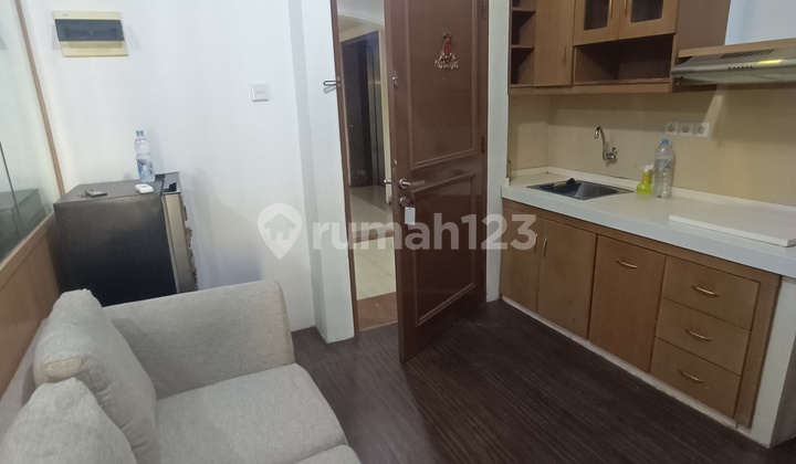 Mediterranean Apartment Gajah Mada Type 1 Br Fully Furnished Complete with Washing Machine Free IPL