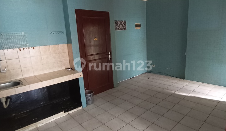 Mediterania Gajah Mada Apartment 2 Bedrooms Type Unfurnished Neat Newly Painted Mediterania Gajah Mada Apartment 2 Bedrooms Type Unfurnished Neat Newly Painted