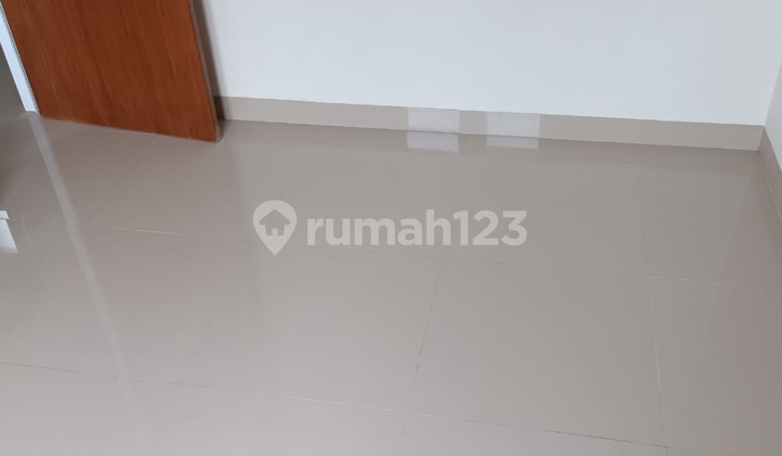 Rumah Tinggal Di Taman Kopo Ketapang  2