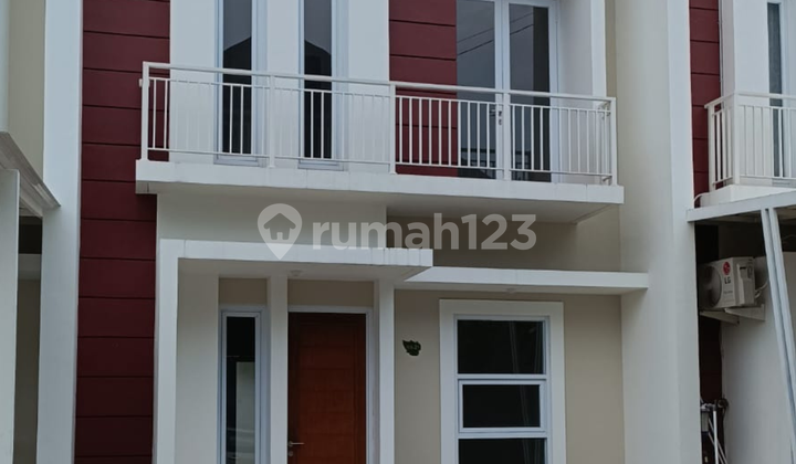 Rumah Tinggal Di Taman Kopo Ketapang  1