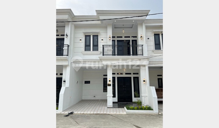 2-Storey Luxury House Ready to Occupy Near Old and New Depok Stations