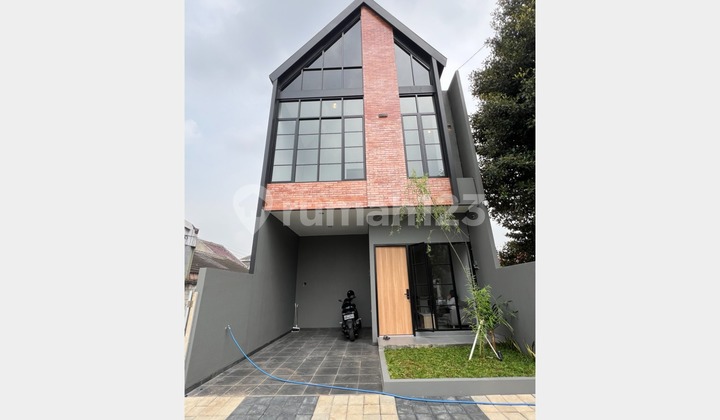 2-Story Ready-to-Occupy House Near Cijago Toll Access 2-Story Ready-to-Occupy House Near Cijago Toll Access