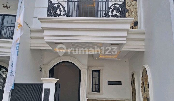 Rumah Bagus Dengan Bangunan Yang Luas Dekat Rumah Walikota Depok