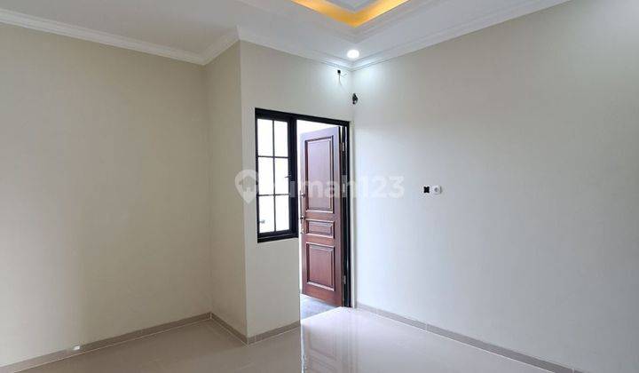Rumah 2 Lantai Dekat Jalur Angkot Dan Stasiun Depok Lama 5