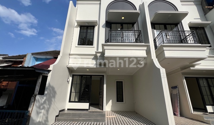 Rumah Murah 2 Lantai Terdekat ke Stasiun dan Tol Cijago Depok