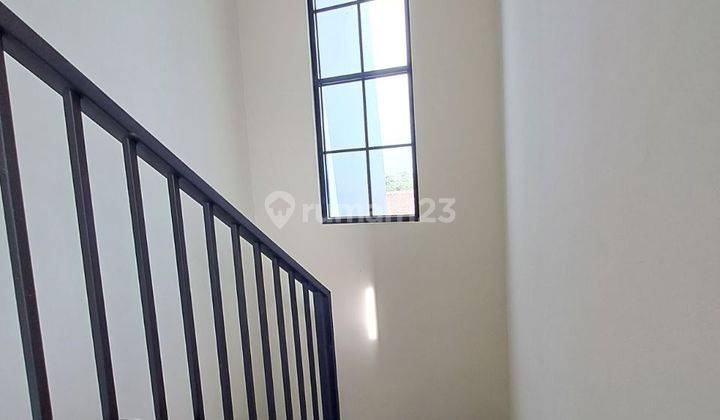Rumah 2 Lantai Dekat Jalur Angkot Dan Stasiun Depok Lama 4