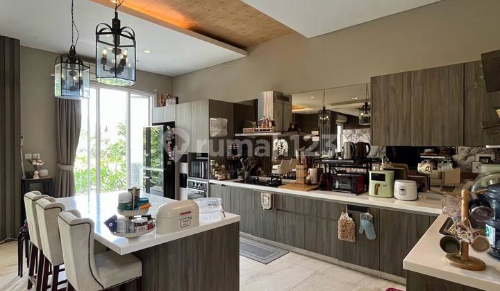 Rumah Dalam Town House Dengan Private Pool Dan Rooftop Di Kemang 2